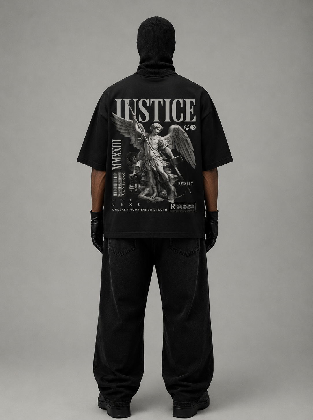 AKINO Justice Oversized Tee